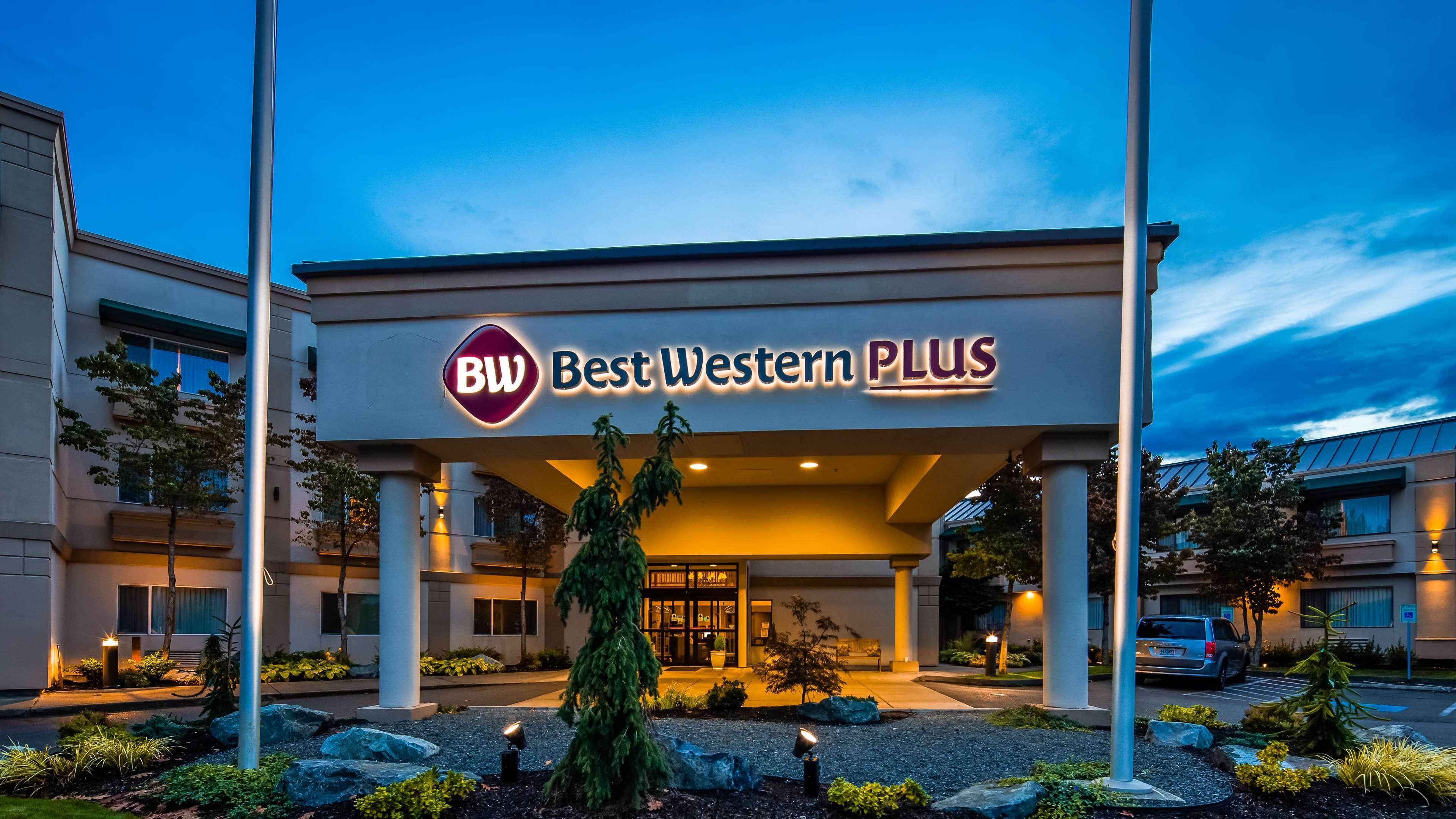 Best Western Plus Edmonds Harbor Inn Exterior photo