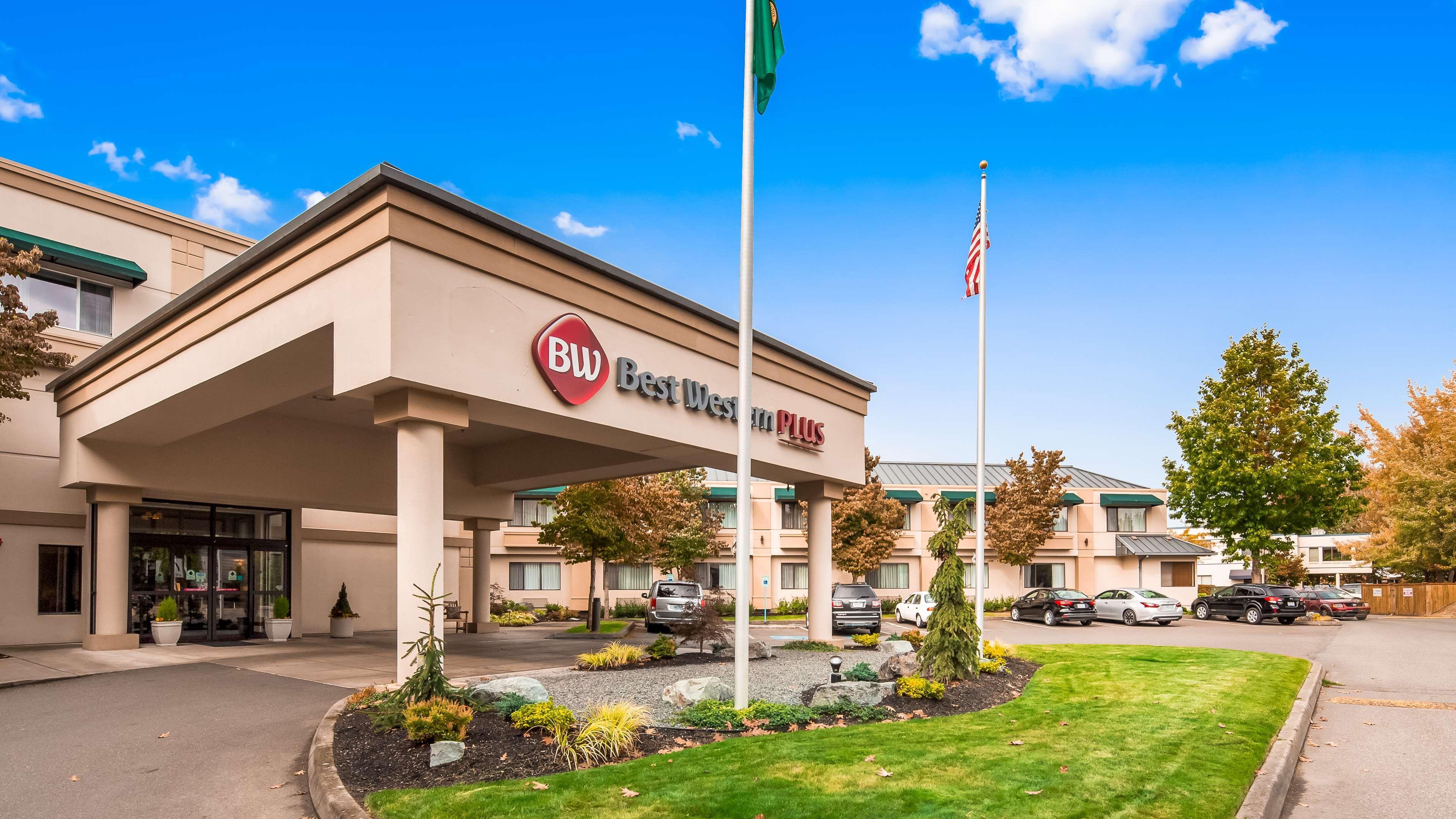 Best Western Plus Edmonds Harbor Inn Exterior photo
