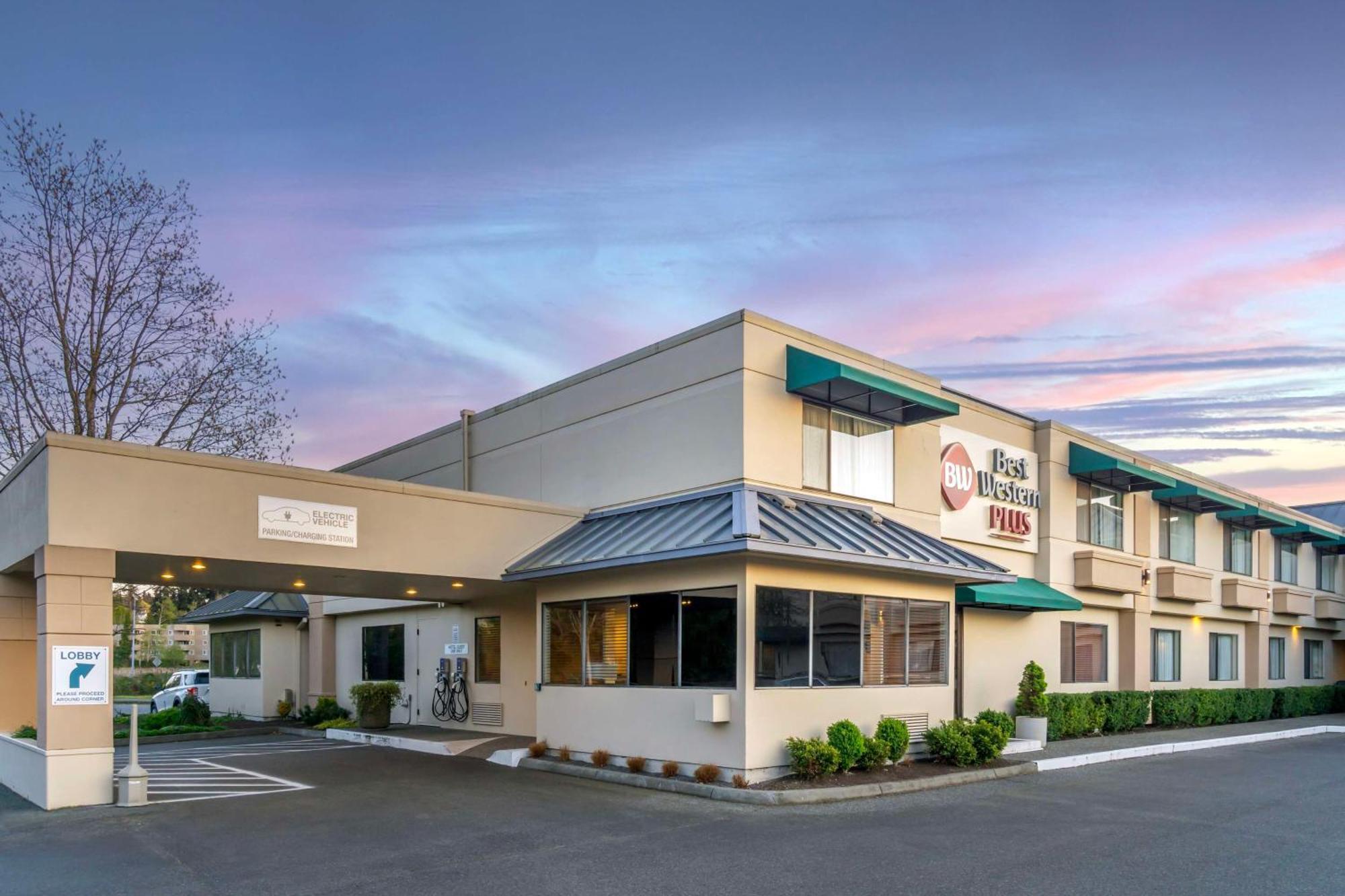 Best Western Plus Edmonds Harbor Inn Exterior photo